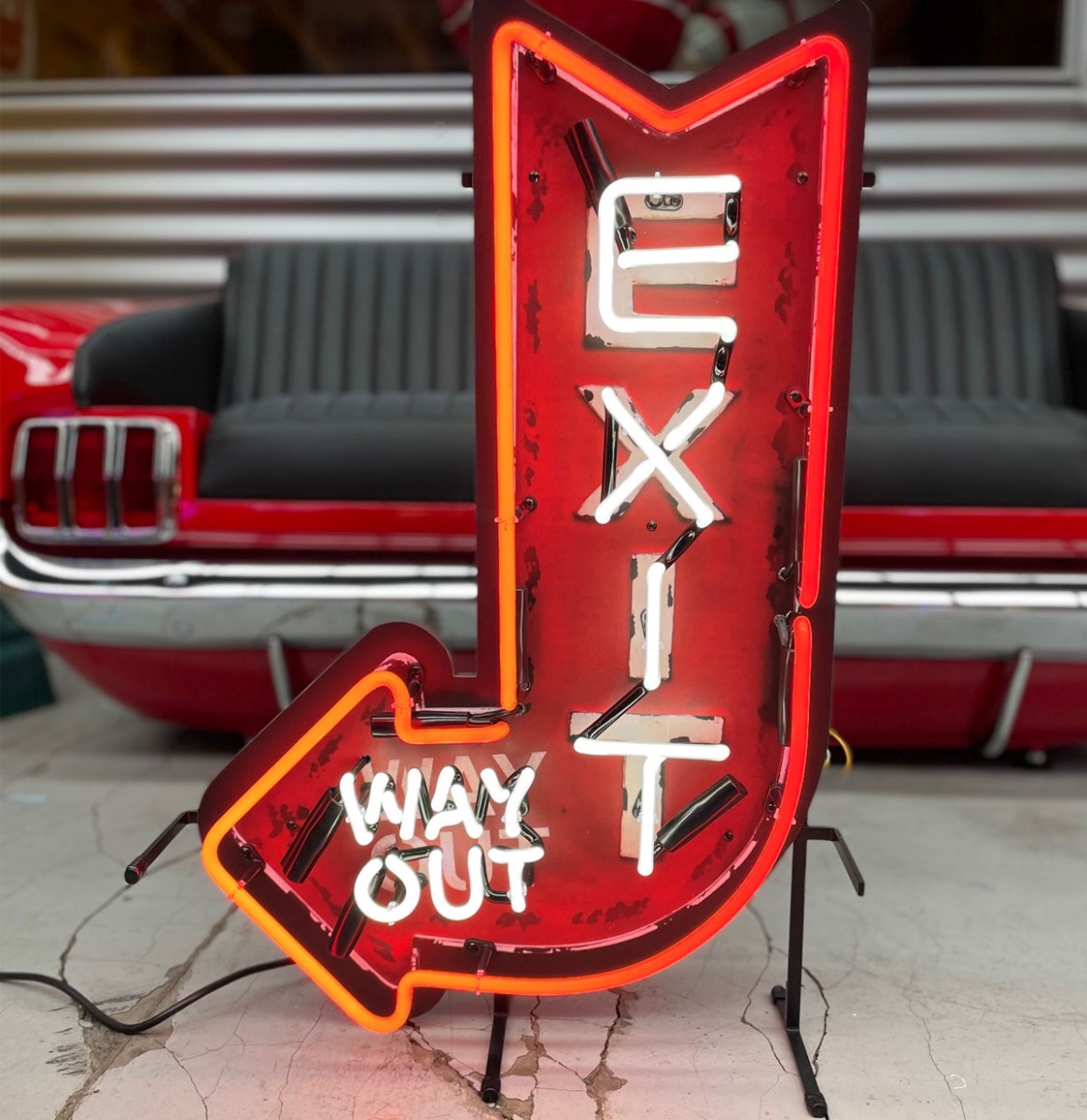 Exit Way Out Arrow Neon Verlichting - 70 x 46 cm